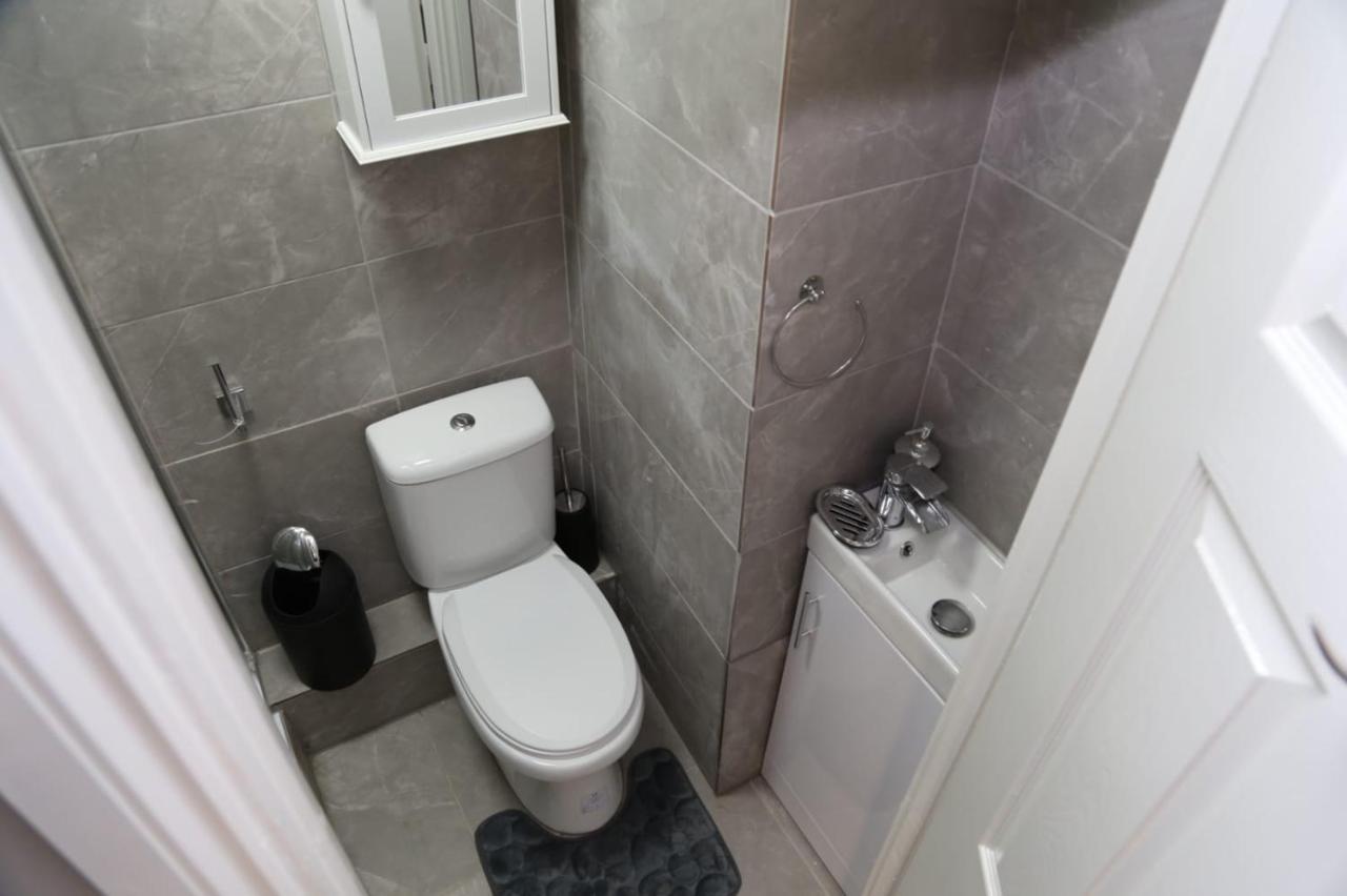 A A Guest Rooms Woolwich Londres Exterior foto